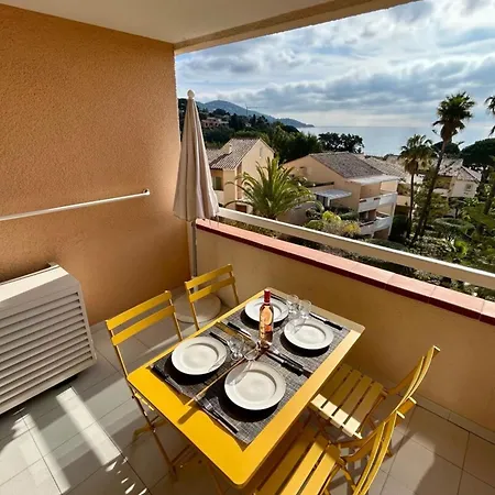 L'anse De Pramousquier T2 Vue ! Bord De Le Lavandou